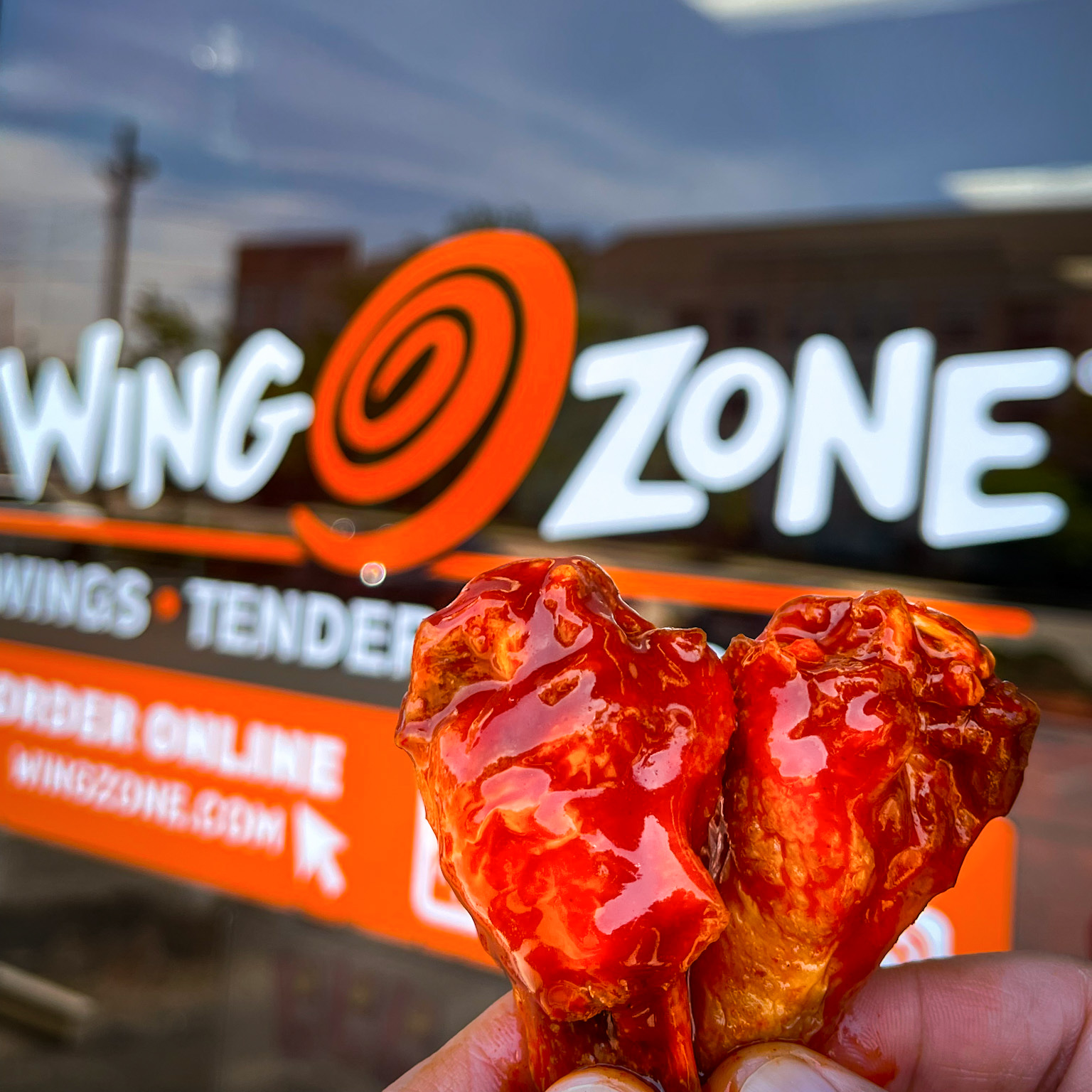 Wing Zone franchise and wings